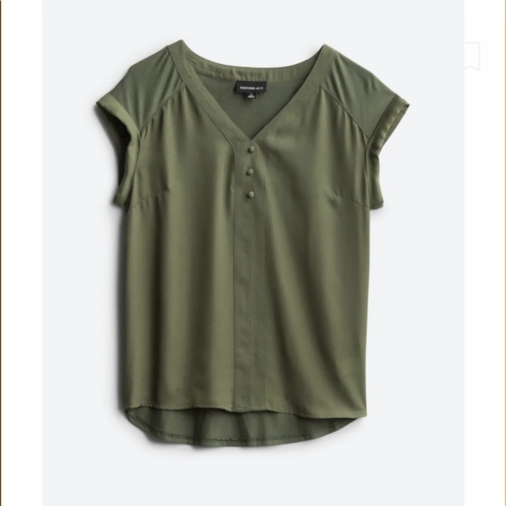 Mixed material woman’s blouse. XXL Olive NWT Very attractive & Stylish P to P 23